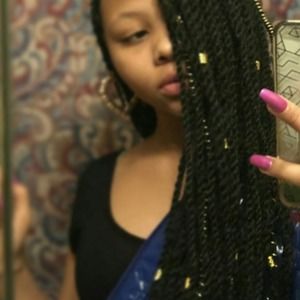 Meet your Posher, Jamila